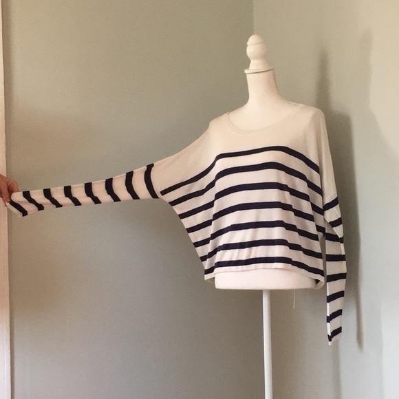 EXPRESS blue & white striped long sleeved sweater - Picture 3 of 6